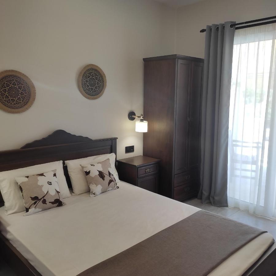 Pansion Nikos Daire Patitírion Dış mekan fotoğraf
